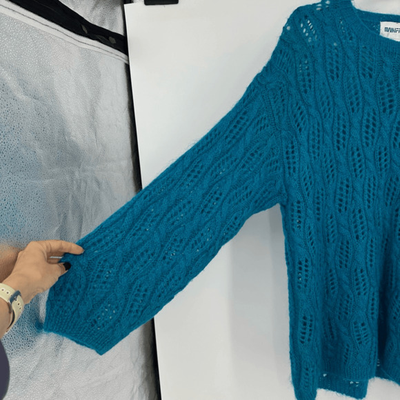 Vintage Mohair Women’s Sweater Size L Open Knit Crew Neck Blue Boho Feminine - Picture 8 of 10